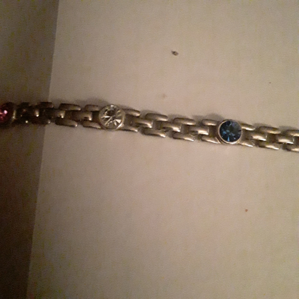 Vintage Sterling Silver .925 gorgeous link bracelet with stones
